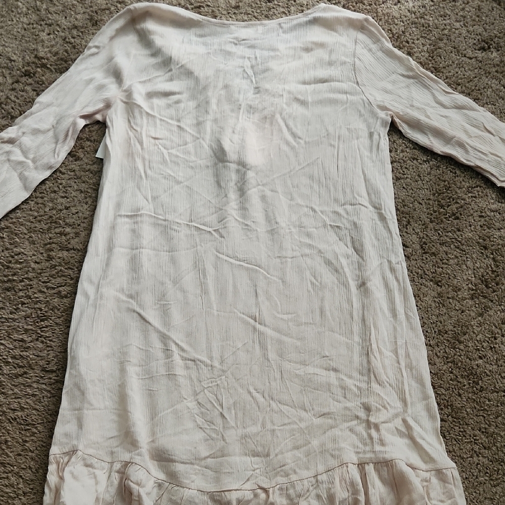 Elegant Lace-Up Blush Top - Picture 3 of 5